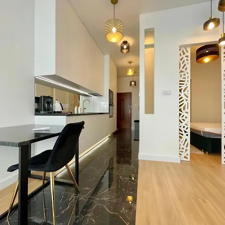 Selected Apartments By Market Square-2